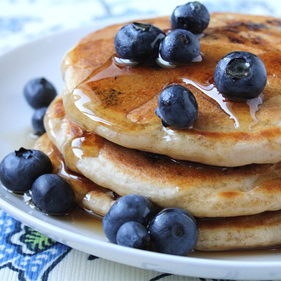 Blueberry-pancakes